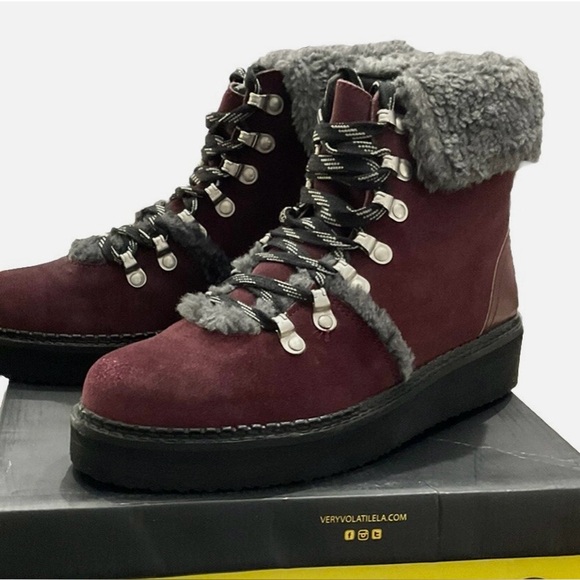 Very Volatile Boots Womens Ankle Bootie Burgundy Leather Faux Fur Lace Up 6.5 - Picture 1 of 9